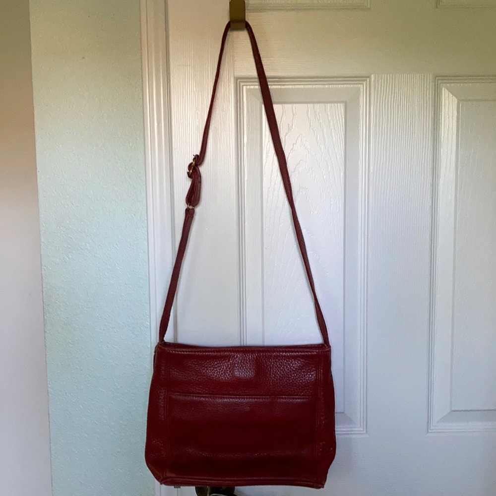 Coach shoulder bag. Red leather.